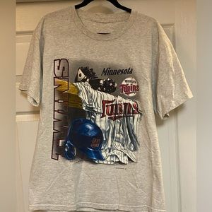**SOLD** VTG MLB Minnesota Twins 1999 Shirt